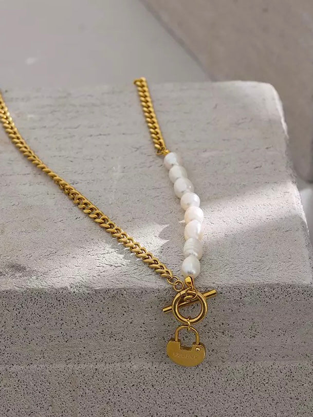 Believe lock necklace