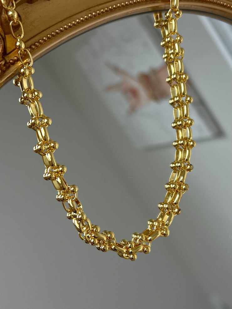 Nahia Necklace